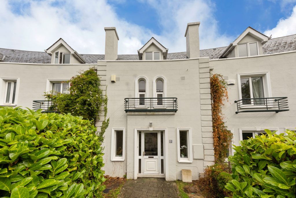 12 Roebuck Park, Goatstown, Dublin 14