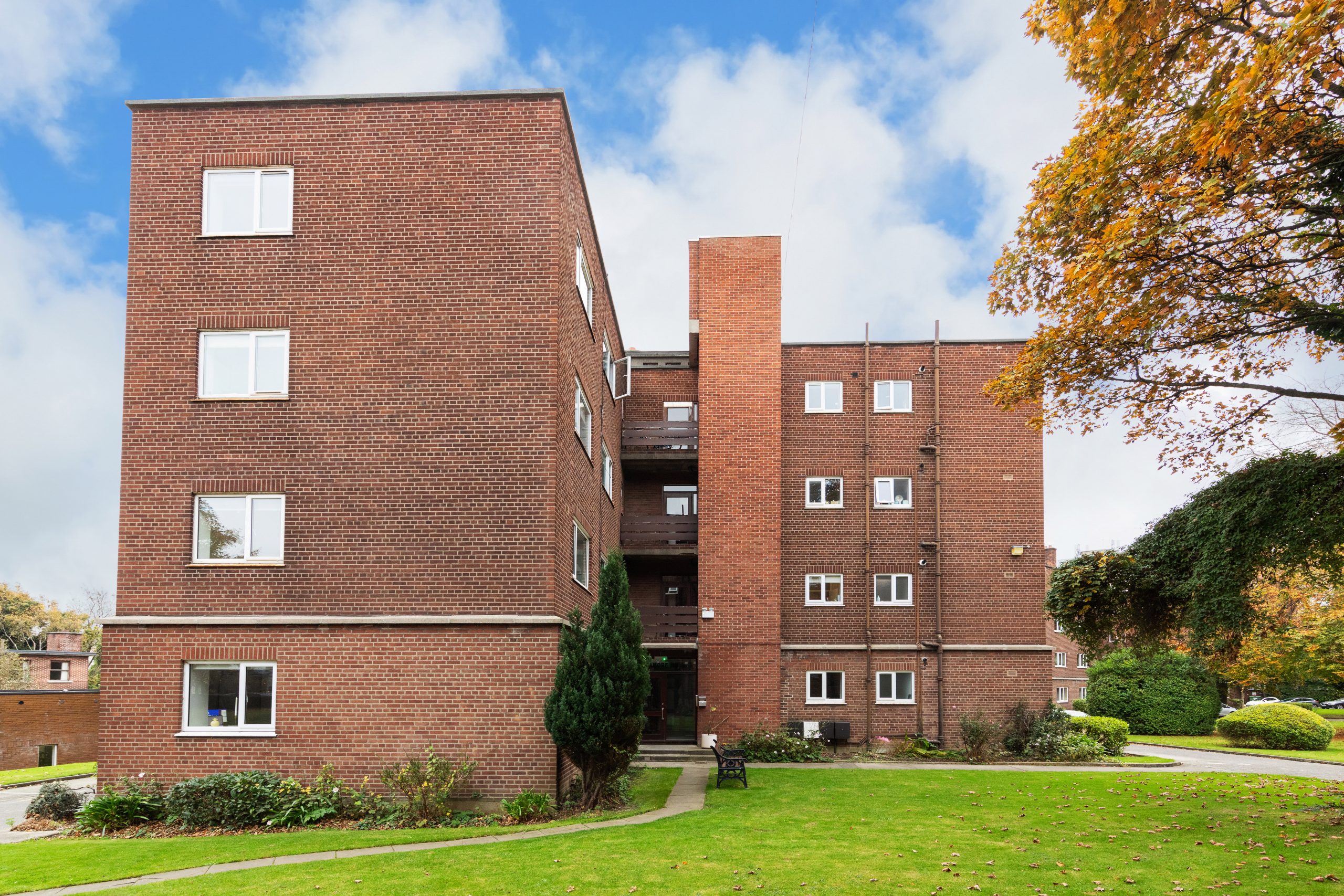 One bed apartment, Sycamore House, Mespil Estate, Sussex Road, Donnybrook, Dublin 4